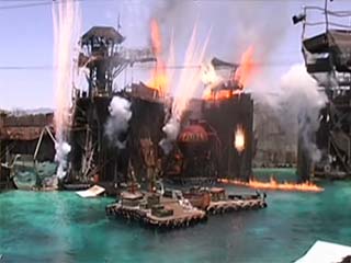  ロサンゼルス:  カリフォルニア州:  アメリカ合衆国:  
 
 Waterworld: A Live Sea War Spectacular